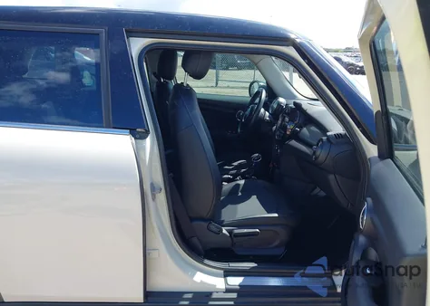 2015 Mini Hardtop Cooper from USA, damaged, VIN WMWXS5C55FT831432